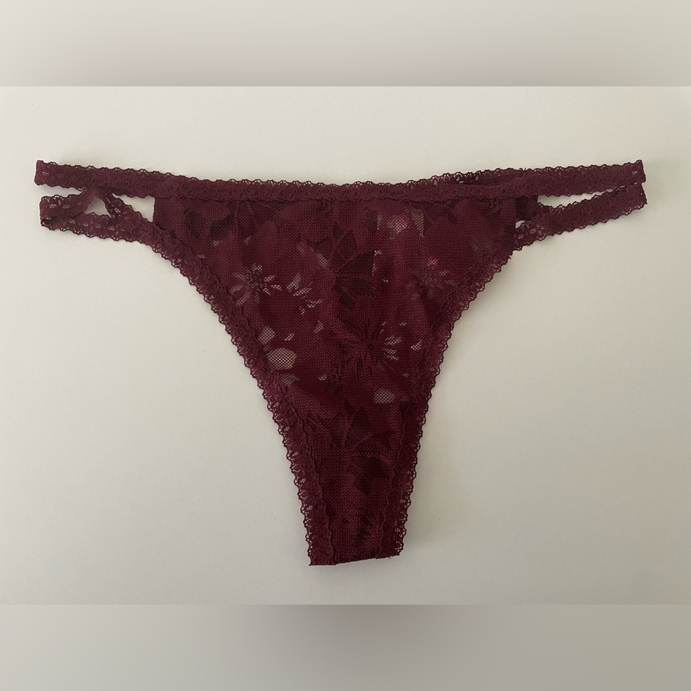 Pink by Victoria’s Secret thong
